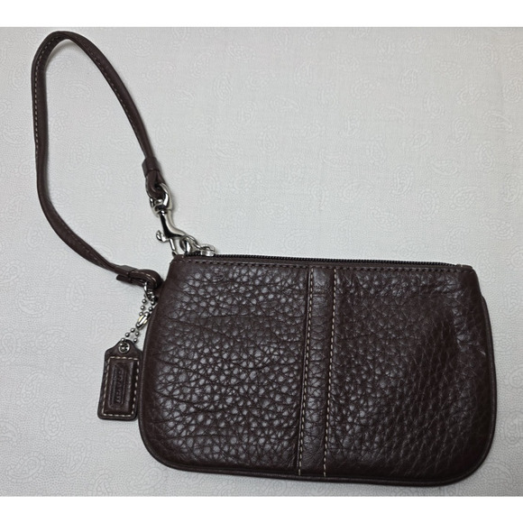 Vintage Coach Wristlet Brown Small Logo Tag Never Used Pebbled Classic Luxury - Picture 1 of 7